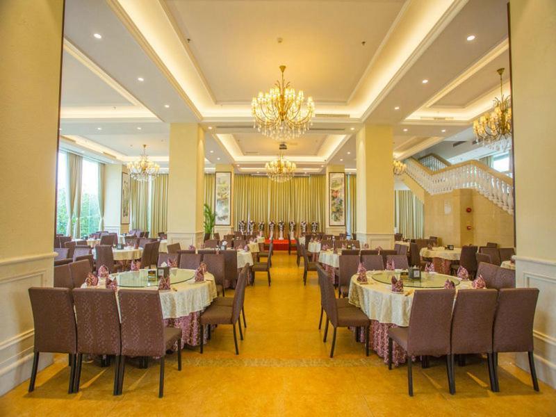 Vienna International Hotel Luogang Wanda Plaza Quảng Châu Ngoại thất bức ảnh